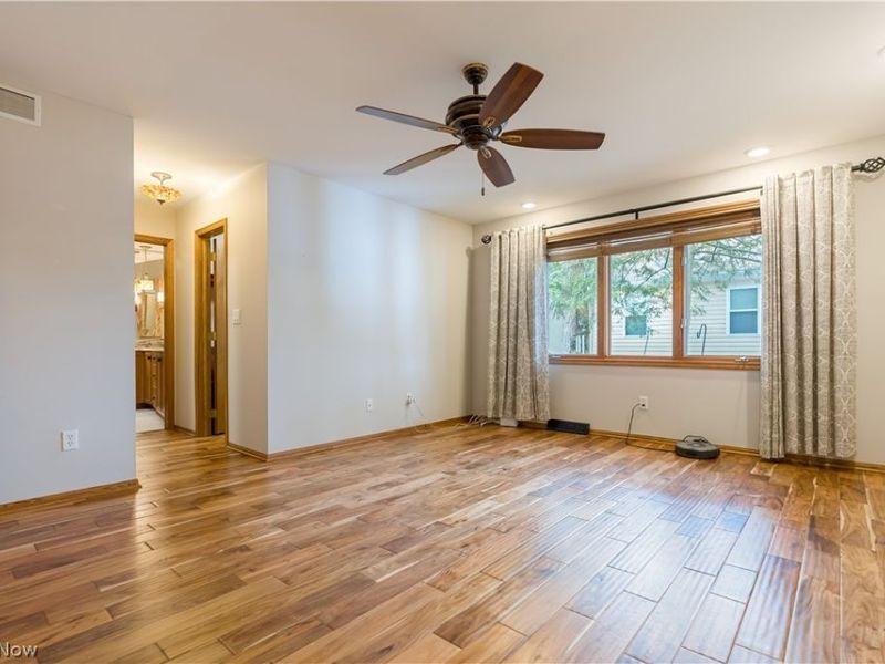 4387 Point Comfort Drive, New Franklin, OH 44319 Photo 19