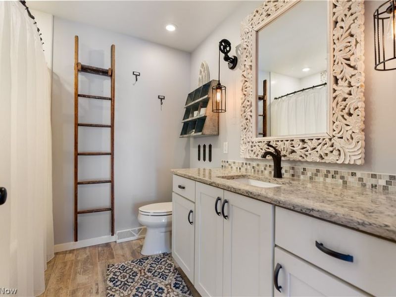 4387 Point Comfort Drive, New Franklin, OH 44319 Photo 26