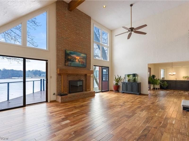 4387 Point Comfort Drive, New Franklin, OH 44319 Photo 5