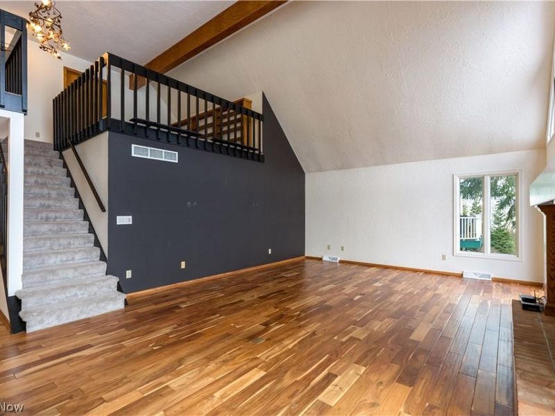 4387 Point Comfort Drive, New Franklin, OH 44319 Photo 7