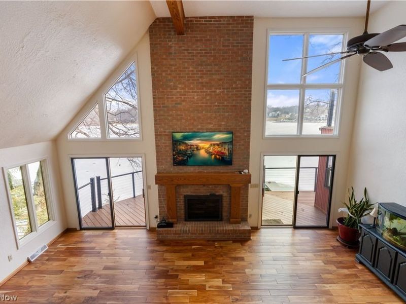 4387 Point Comfort Drive, New Franklin, OH 44319 Photo 8