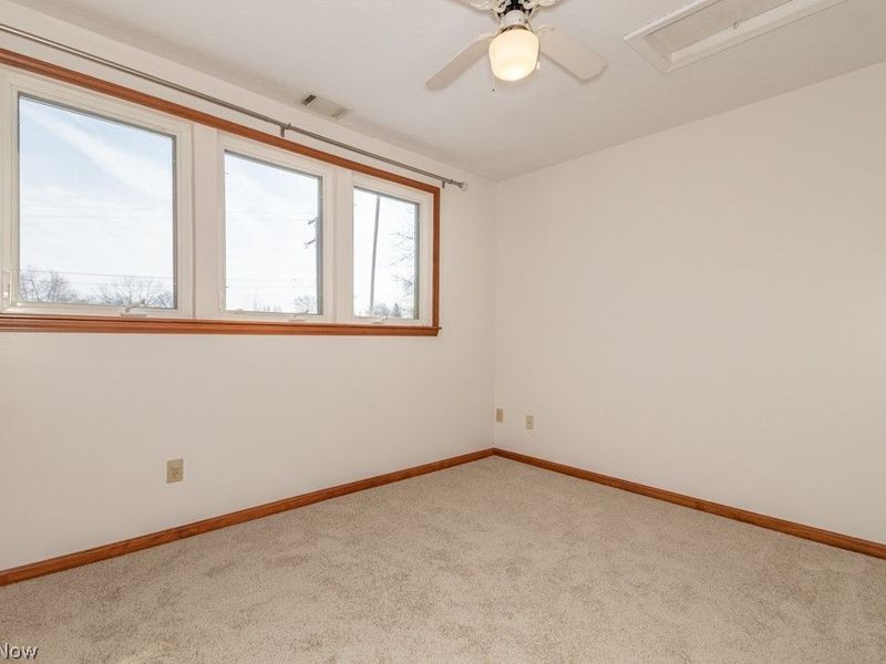 1677 Hawthorne Drive, Cleveland, OH 44124 Photo 36