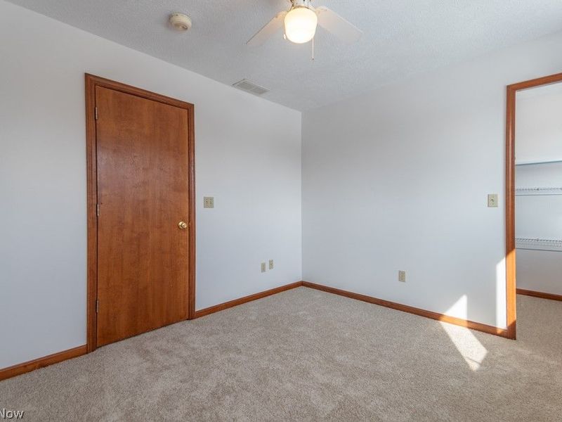 1677 Hawthorne Drive, Cleveland, OH 44124 Photo 38