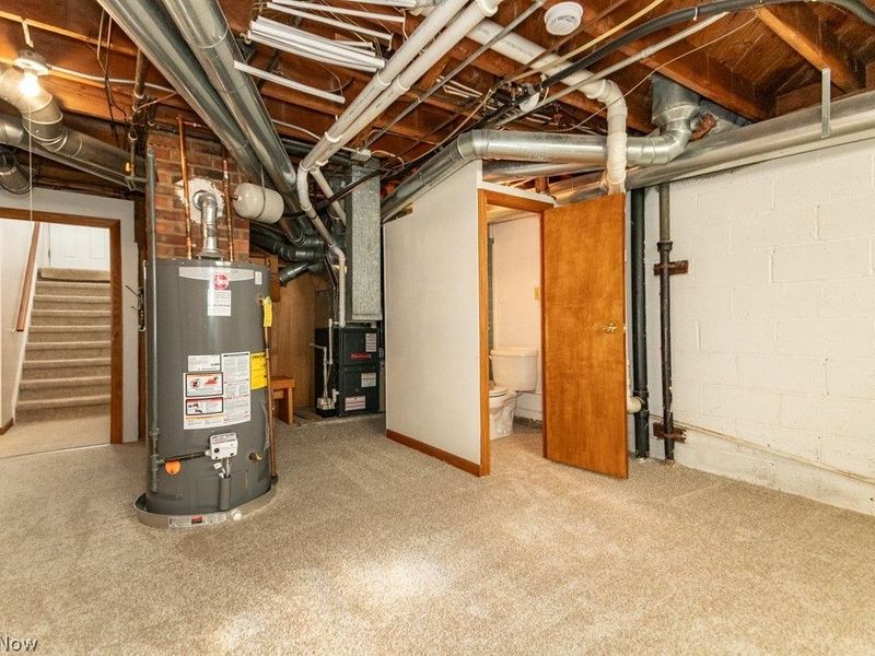 1677 Hawthorne Drive, Cleveland, OH 44124 Photo 45