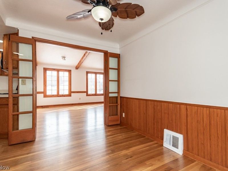 1677 Hawthorne Drive, Cleveland, OH 44124 Photo 7