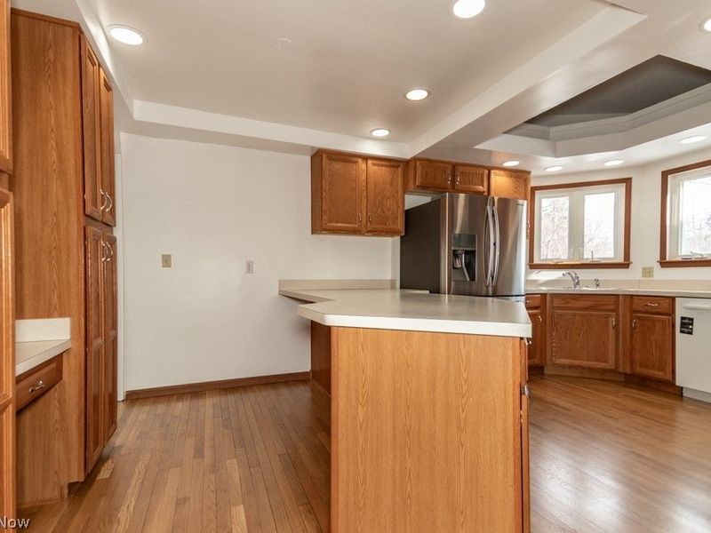 1677 Hawthorne Drive, Cleveland, OH 44124 Photo 9