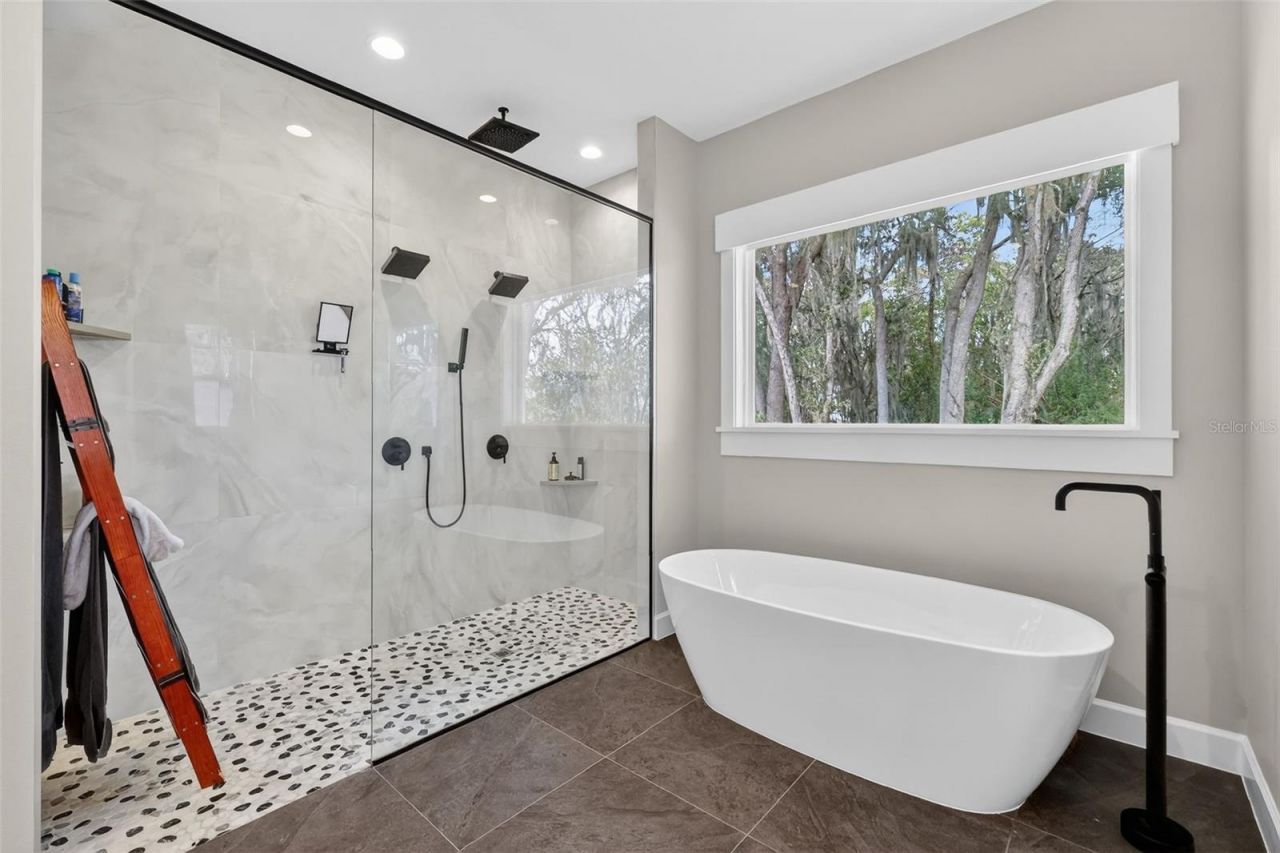 2898 Ann Rou Road, Tavares, FL 32778 Photo