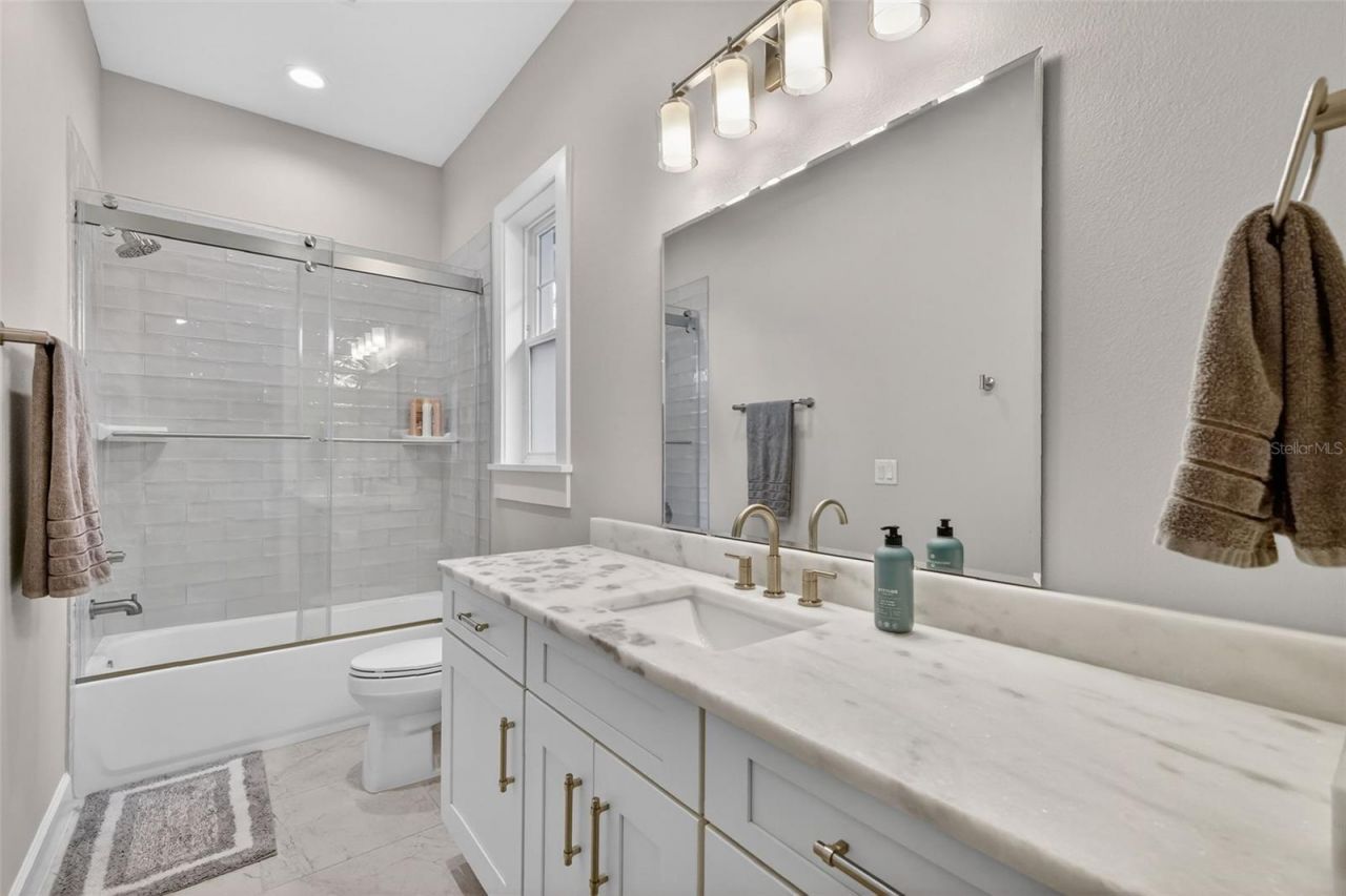 2898 Ann Rou Road, Tavares, FL 32778 Photo