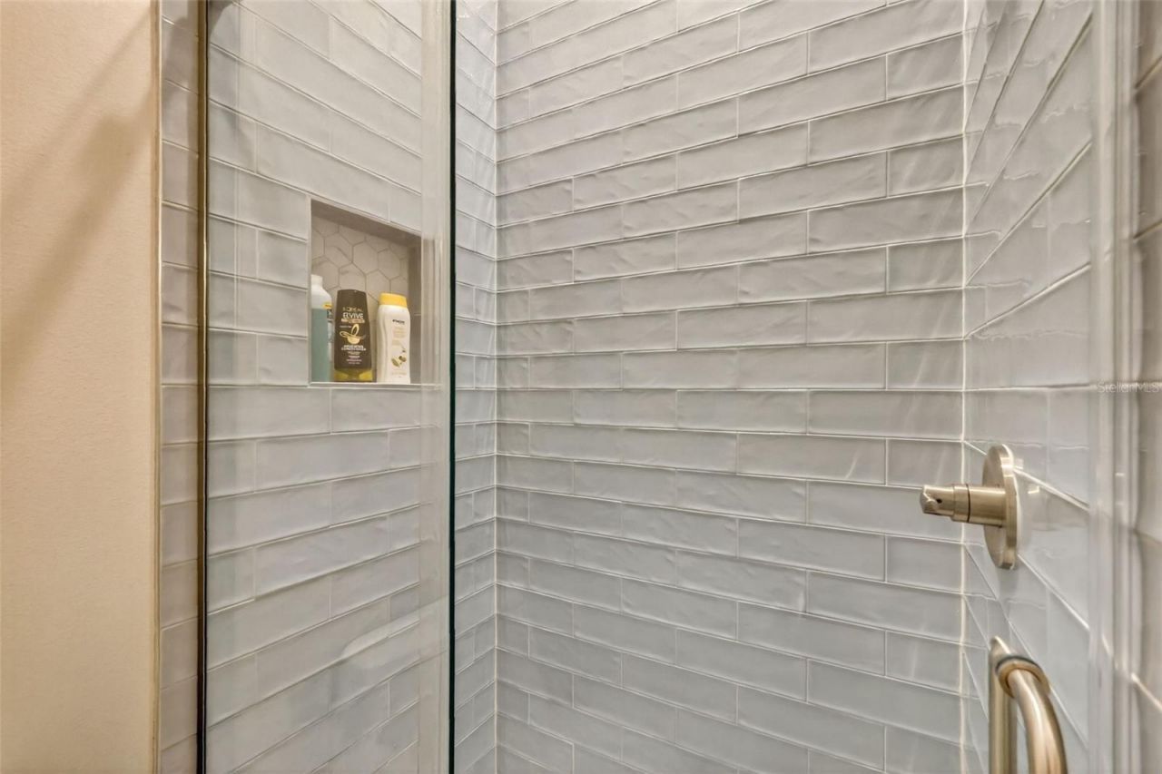 2898 Ann Rou Road, Tavares, FL 32778 Photo