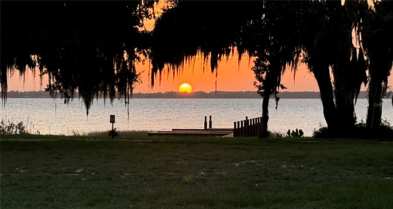 2898 Ann Rou Road, Tavares, FL 32778 Photo