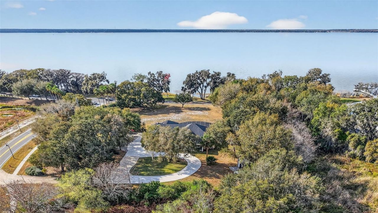 2898 Ann Rou Road, Tavares, FL 32778 Photo