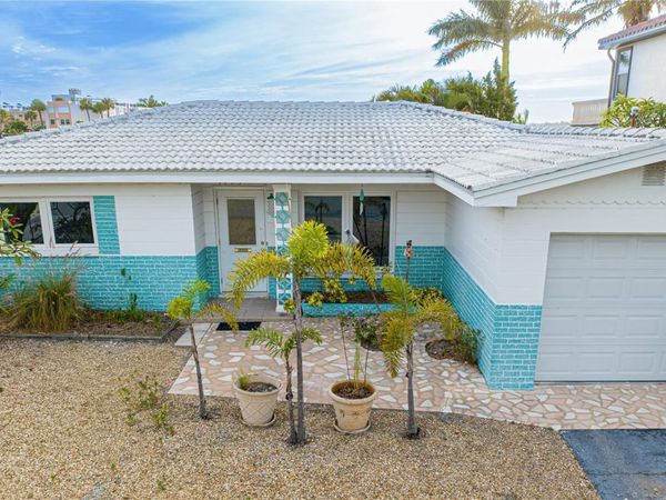 1425 COREY WAY S, SOUTH PASADENA, FL 33707