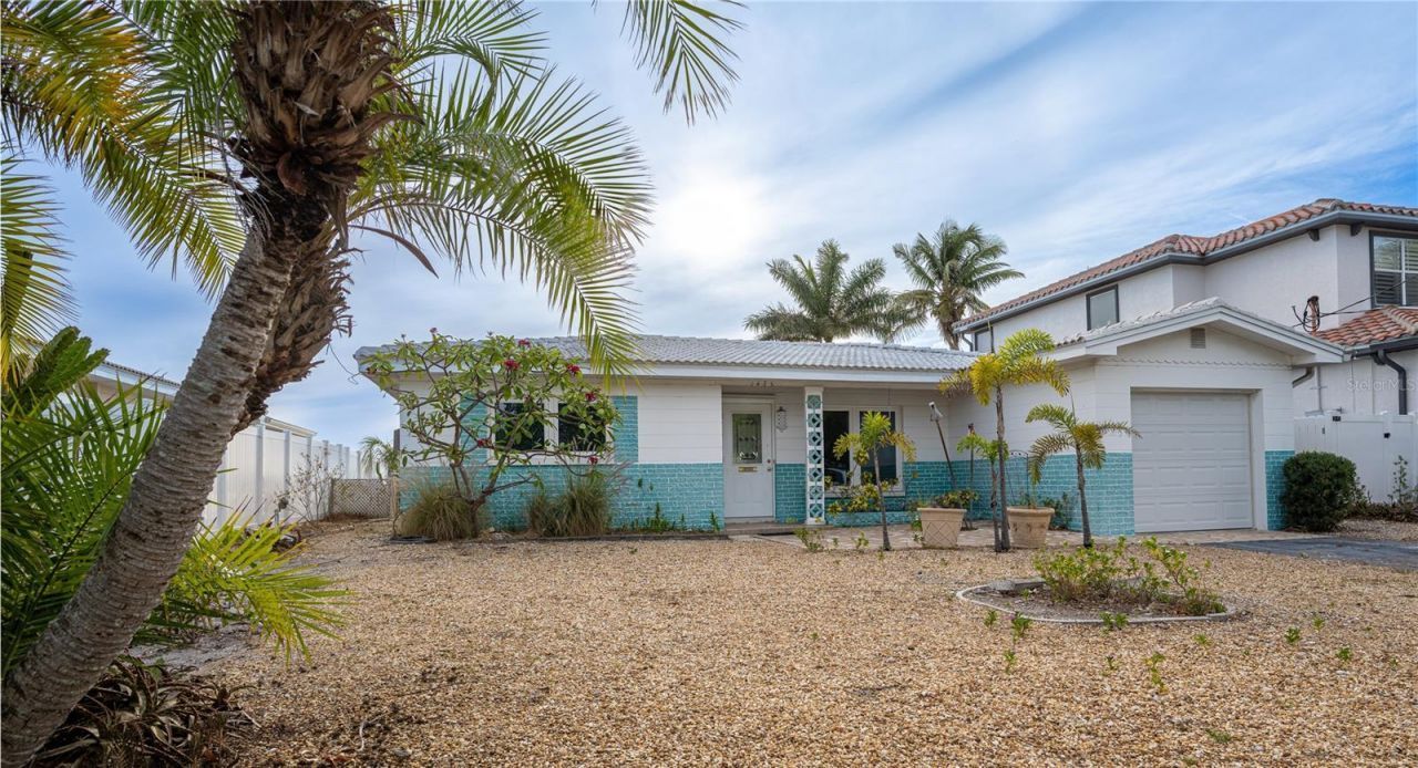 1425 Corey Way S, South Pasadena, FL 33707 Photo