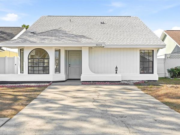 8622 COTTONWAY LANE, TAMPA, FL 33635