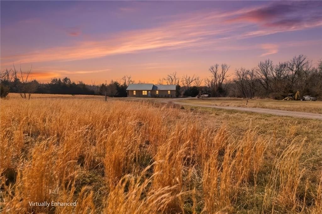 2274 Iowa Road, Ottawa, KS 66067 Main Photo