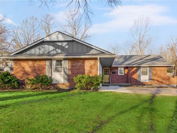 6506 Sterling Avenue, Raytown, MO 64133