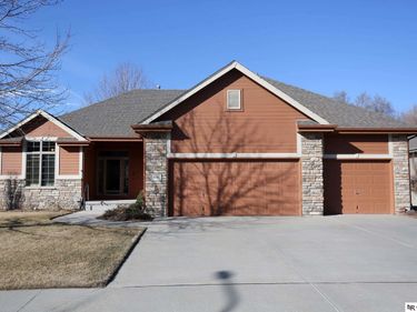 8536 S 102nd Street, La Vista, NE 68128