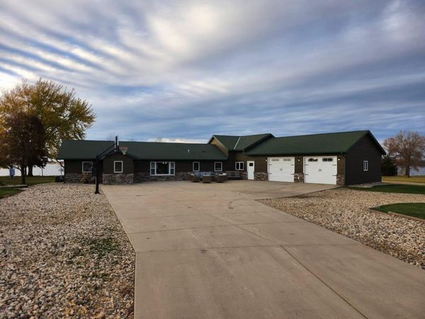 1653 Edgewater Drive, Lake Benton, MN 56149