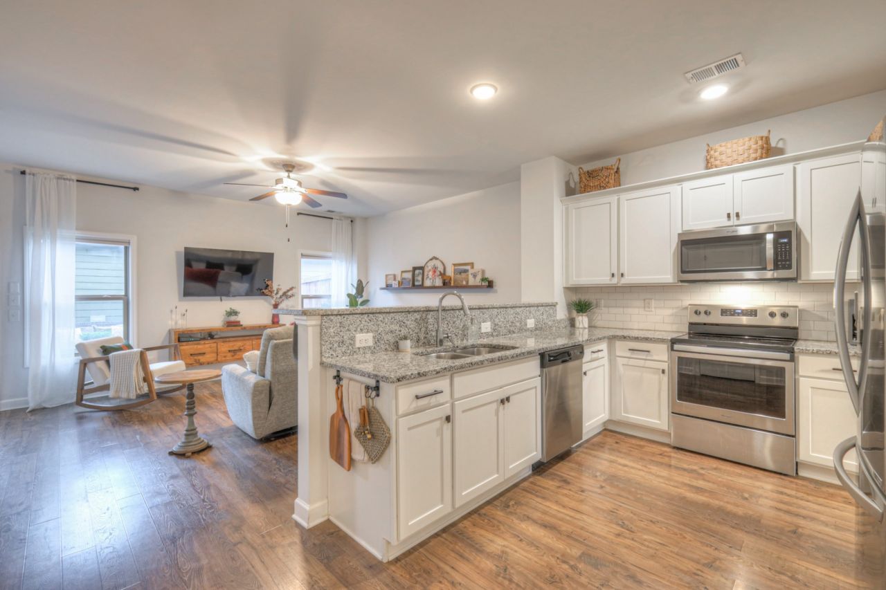 2516 Hidden Creek Ct, Columbia, TN 38401 Main Photo