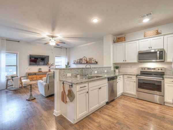 2516 Hidden Creek Ct, Columbia, TN 38401