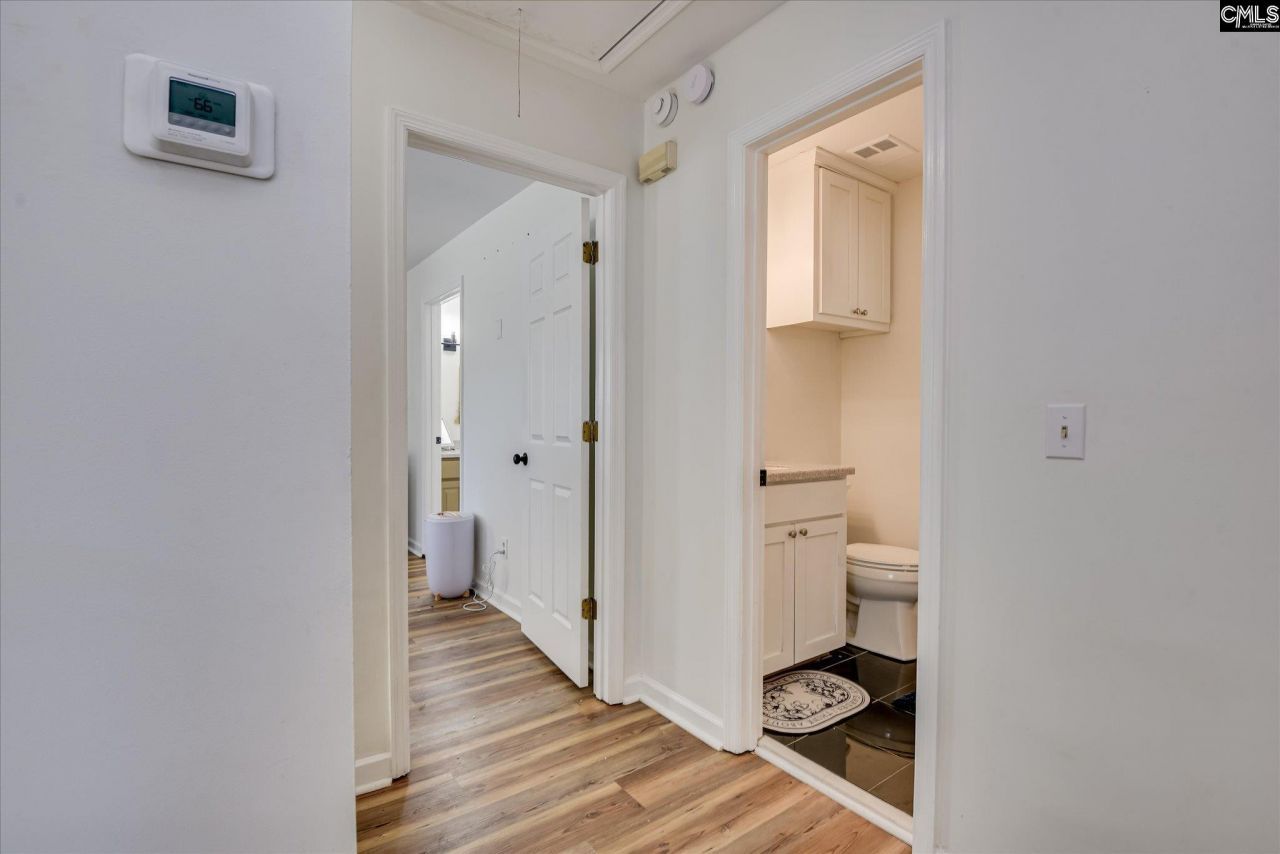 109 E Sparrowood Run Photo 17