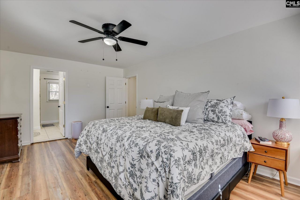 109 E Sparrowood Run Photo 17