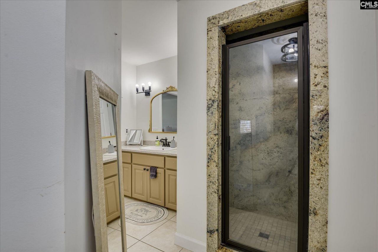 109 E Sparrowood Run Photo 20