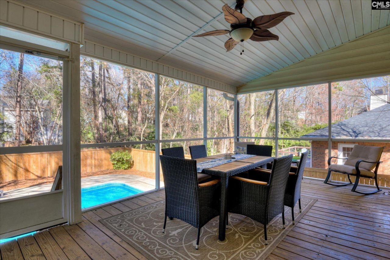 109 E Sparrowood Run Photo 31