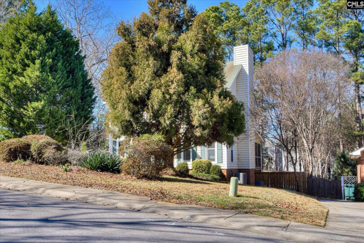 109 E Sparrowood Run Photo 36