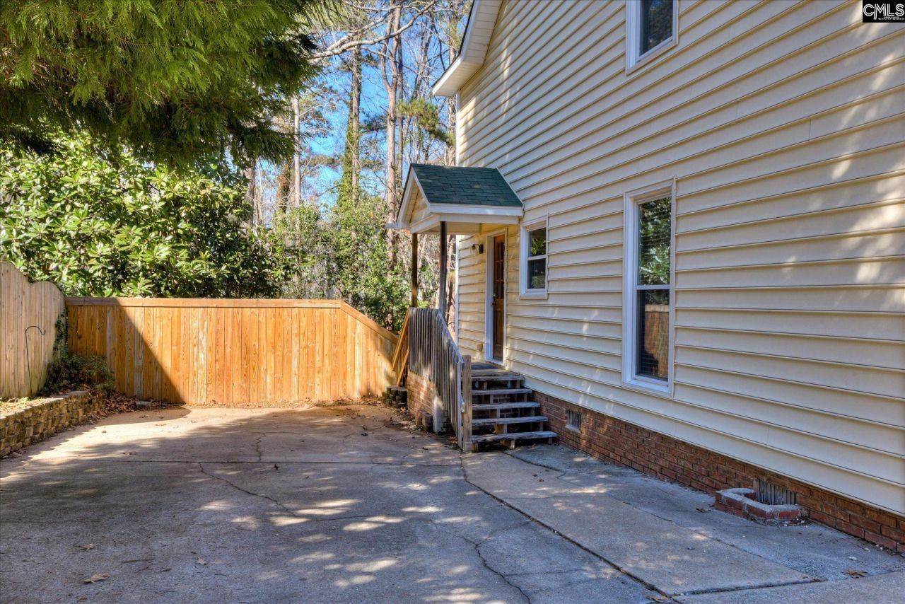 109 E Sparrowood Run Photo 37