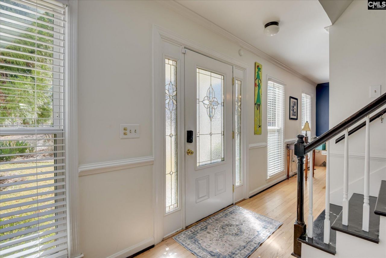 109 E Sparrowood Run Photo 4