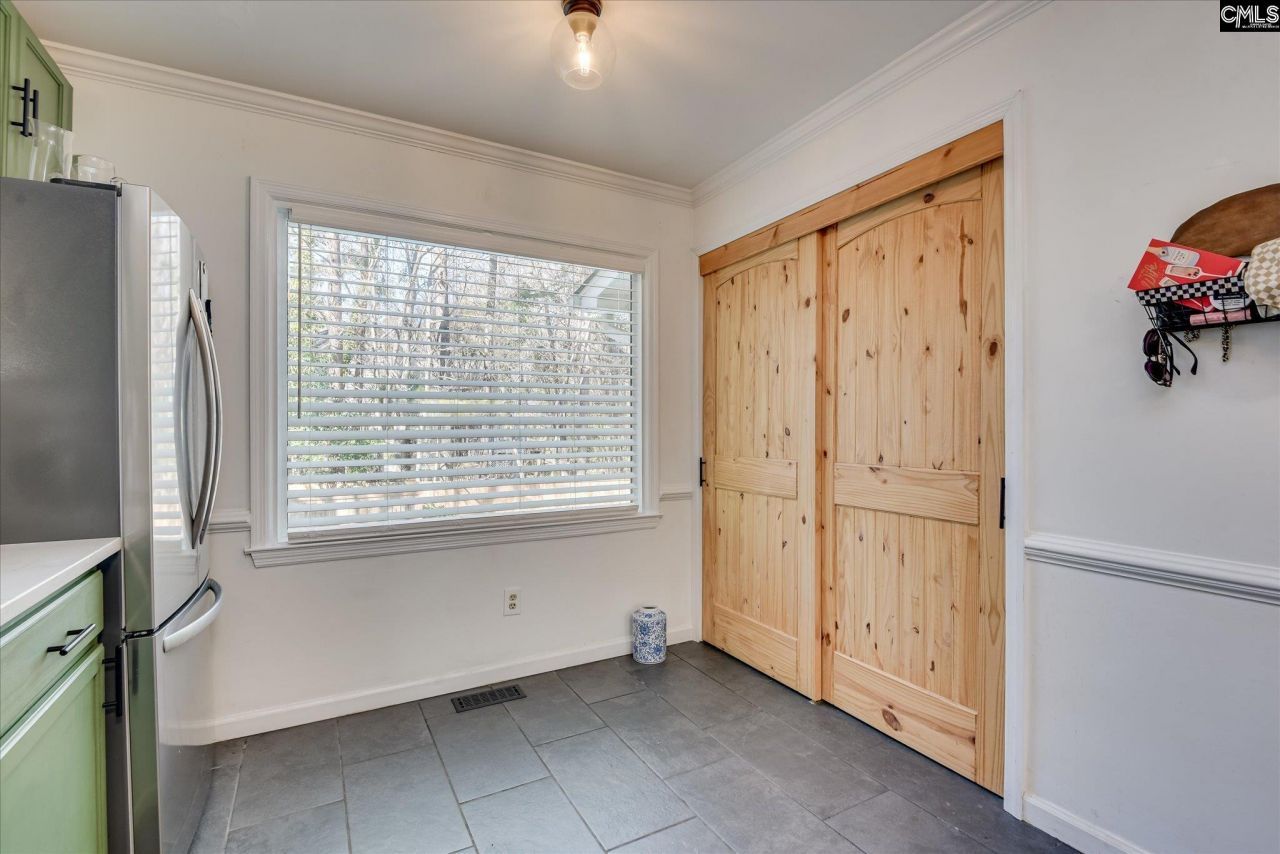 109 E Sparrowood Run Photo 9