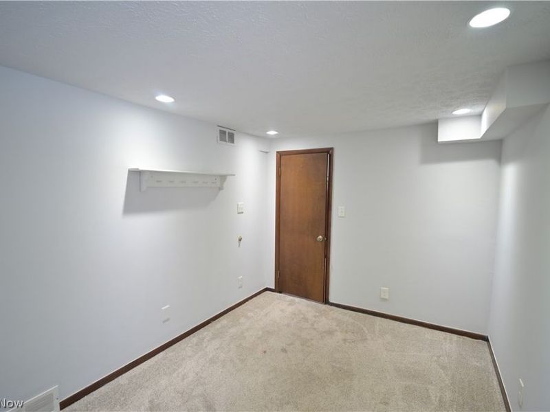 3613 Manchester Road, Coventry, OH 44319 Photo 21