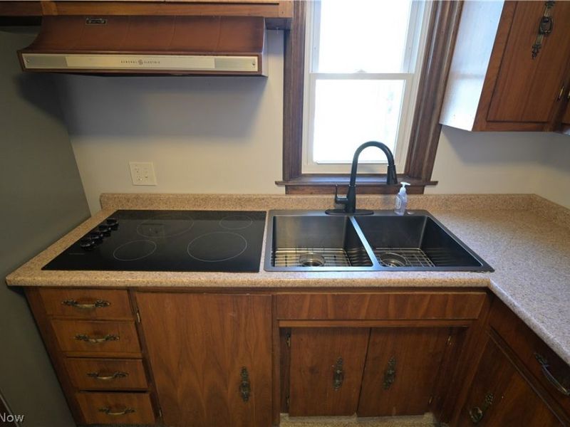 3613 Manchester Road, Coventry, OH 44319 Photo 7