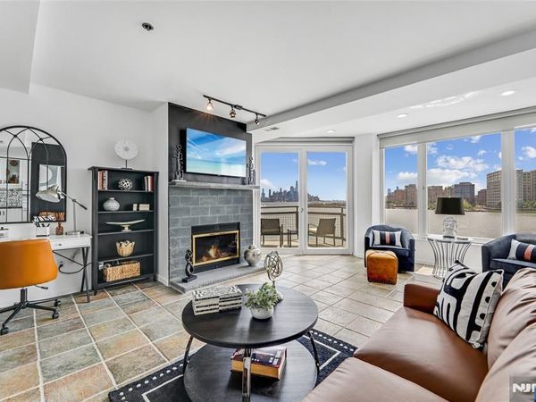 600 Harbor Boulevard 926, Unit 926, WEEHAWKEN, NJ 07086