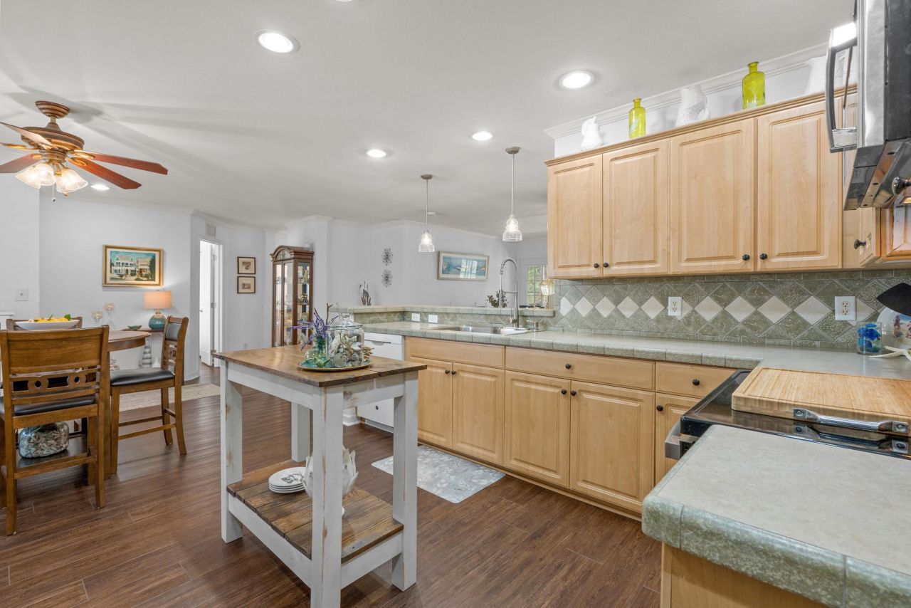 187 Lakeside Crossing Dr. Photo 19