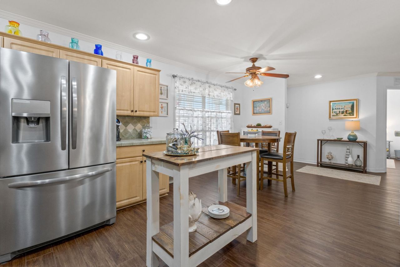 187 Lakeside Crossing Dr. Photo 20