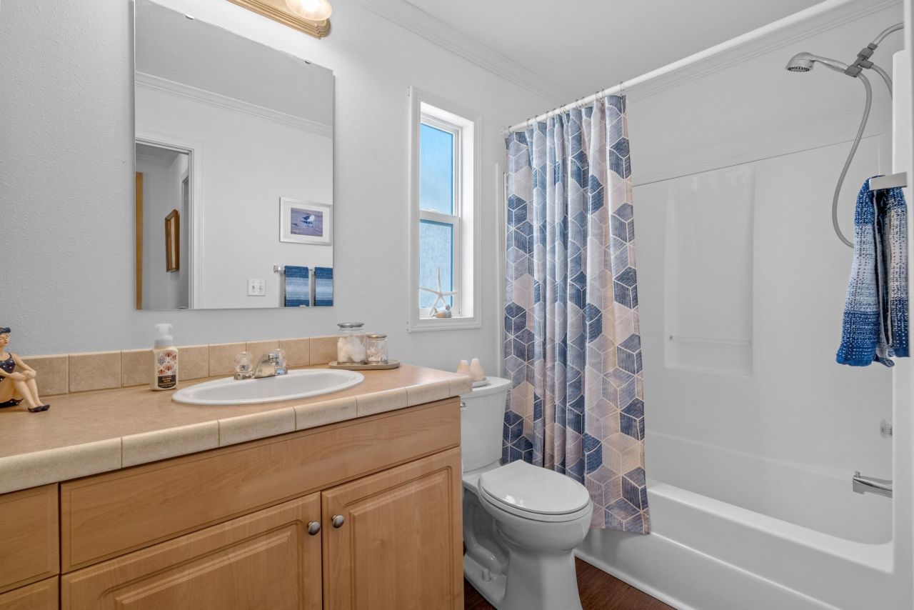 187 Lakeside Crossing Dr. Photo 28