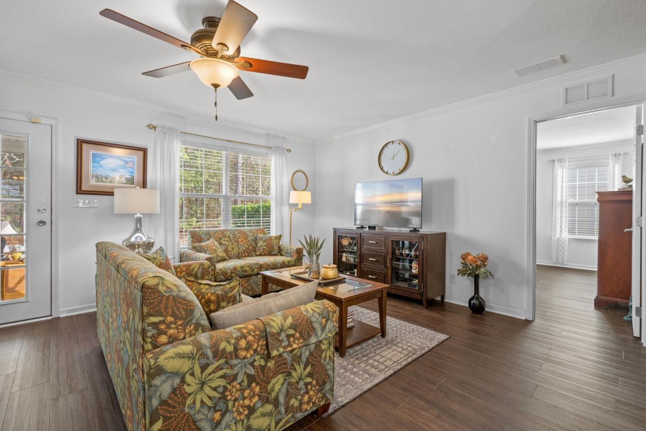 187 Lakeside Crossing Dr. Photo 9