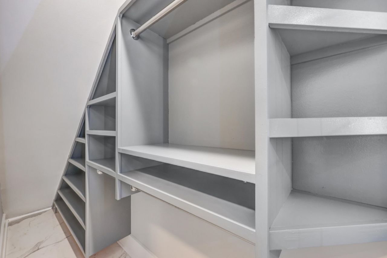 300 Lyons Cove Dr. Photo 19