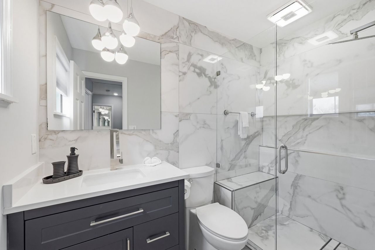 300 Lyons Cove Dr. Photo 24