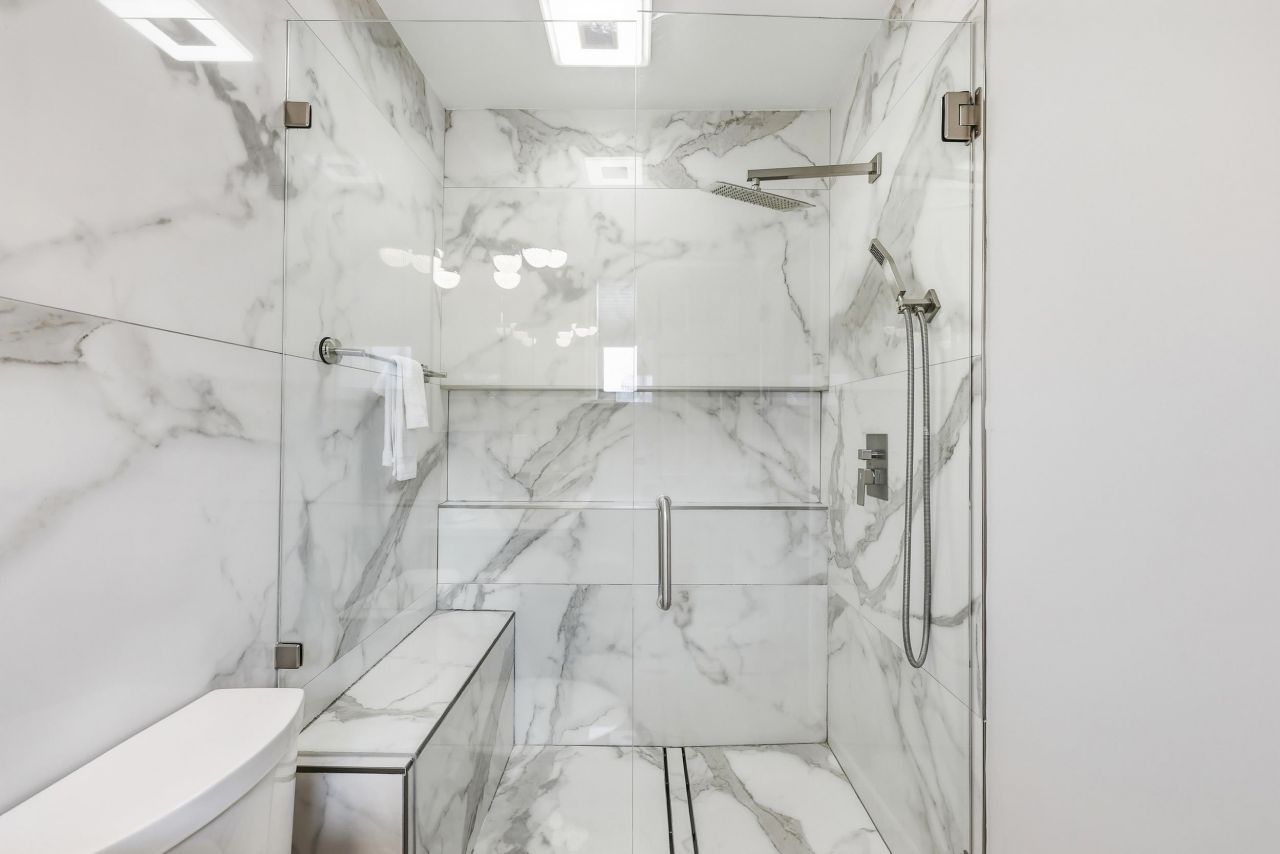 300 Lyons Cove Dr. Photo 25