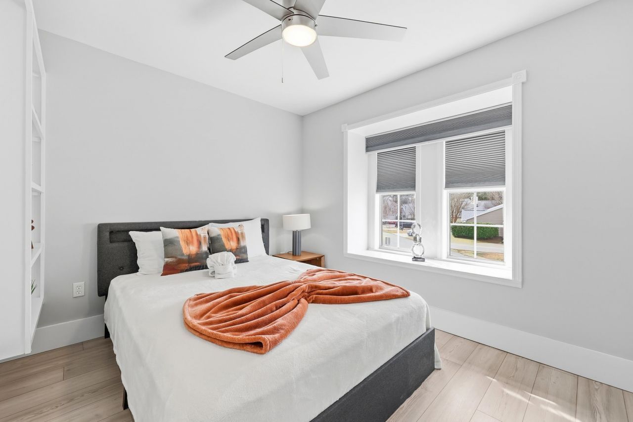 300 Lyons Cove Dr. Photo 26