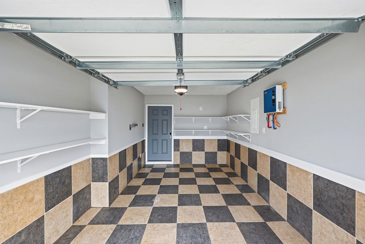 300 Lyons Cove Dr. Photo 30