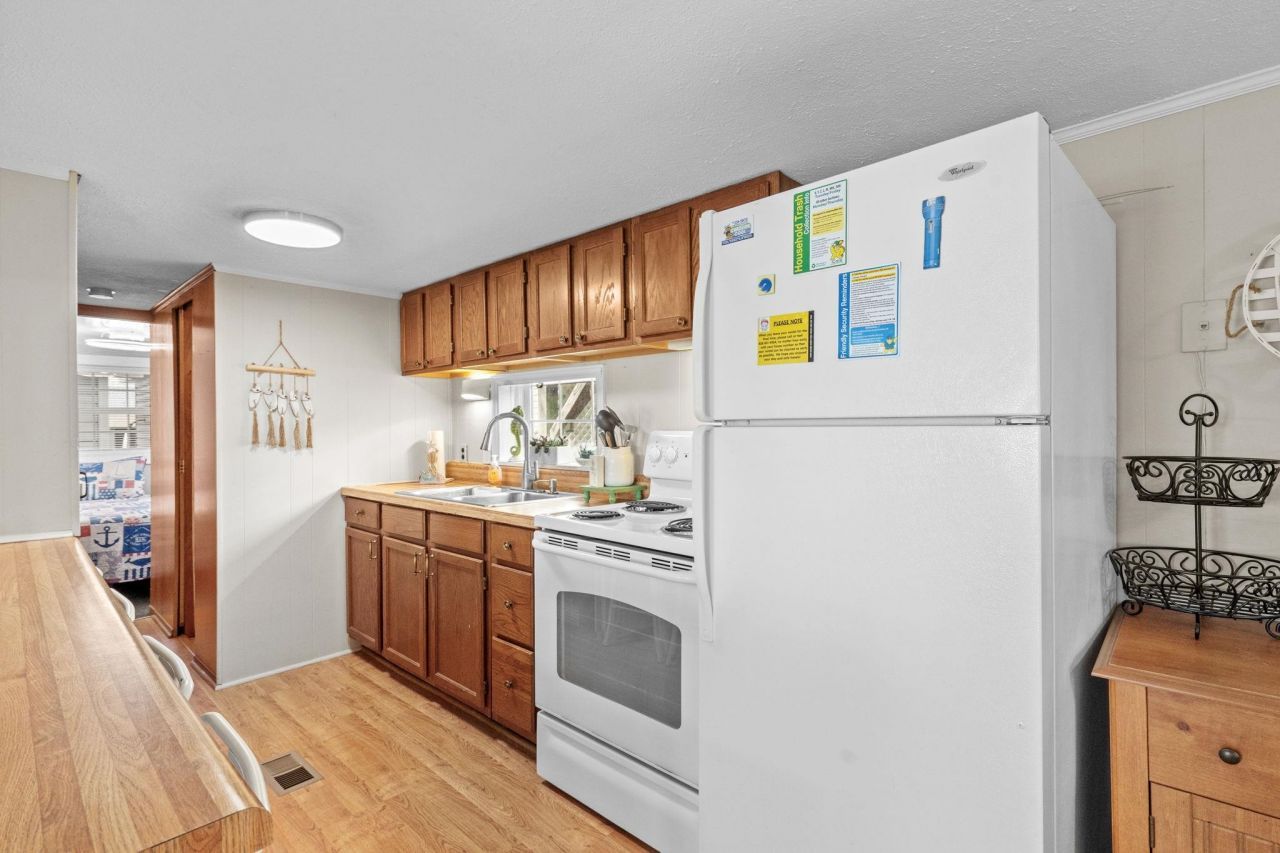 6001-1260 S Kings Hwy.  Photo 11