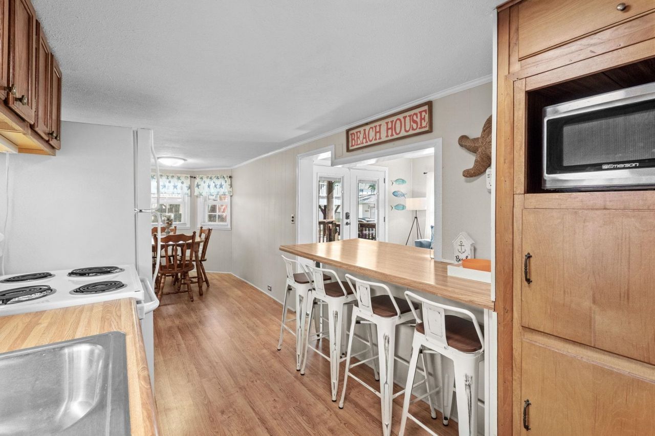 6001-1260 S Kings Hwy.  Photo 13