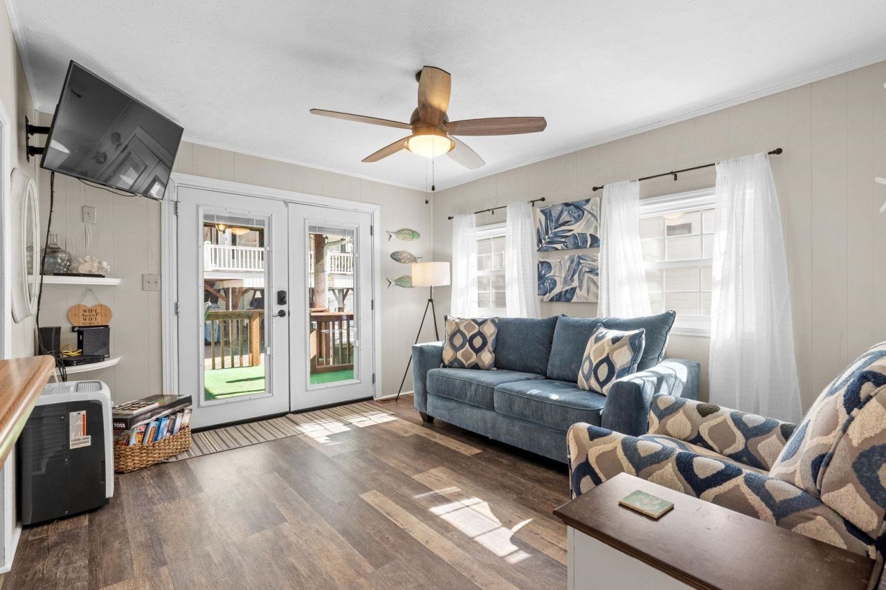 6001-1260 S Kings Hwy.  Photo 7