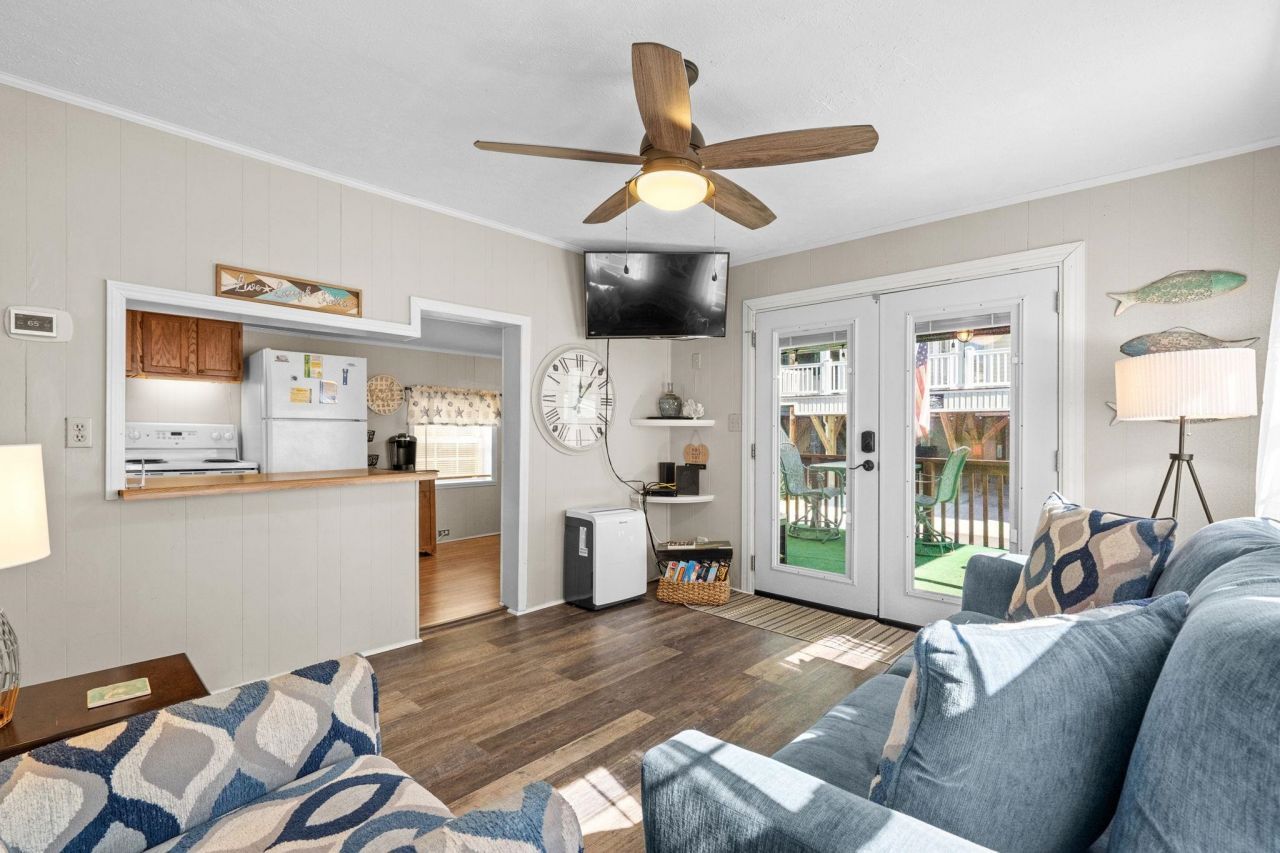 6001-1260 S Kings Hwy.  Photo 8