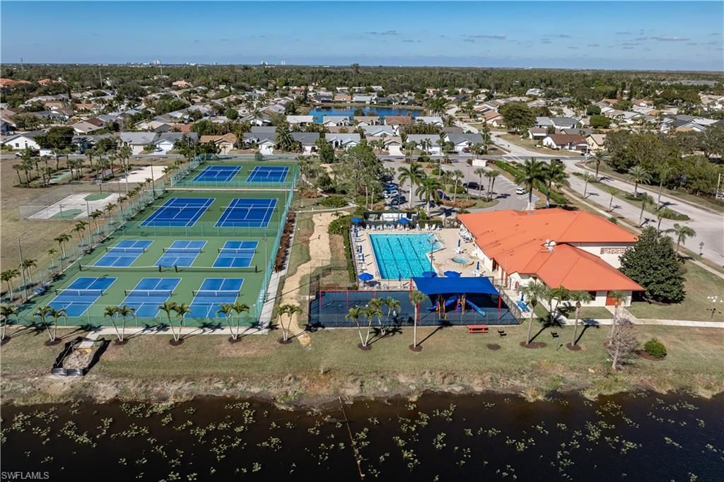 13281 Whitehaven Ln, Unit 406, Fort Myers, FL 33966 Photo