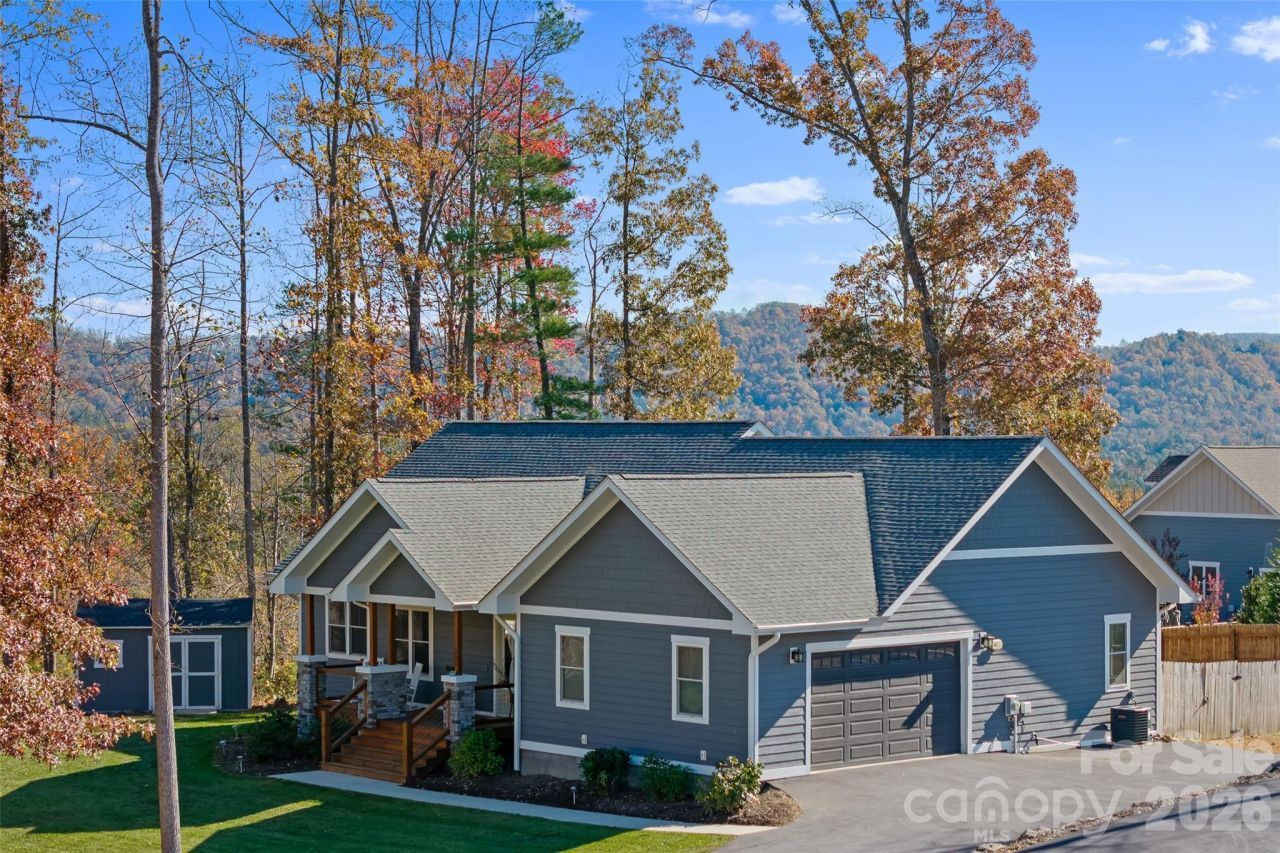 236 Cider Hill Lane, Hendersonville, NC 28792 Main Photo